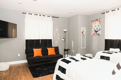 Welcome to your ultimate Philly getaway! Nestled in the heart of Philadelphia,