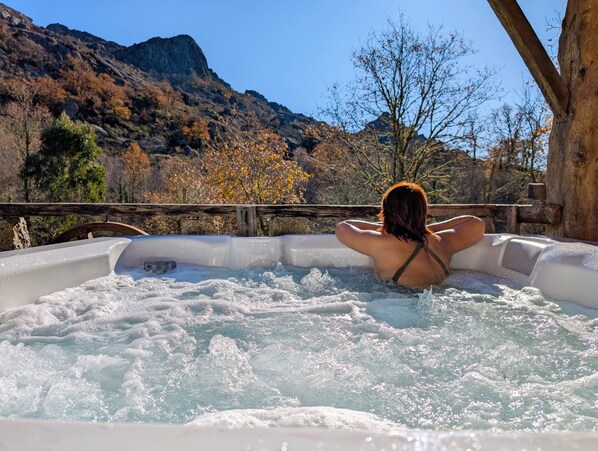 Baignoire à remous extérieure