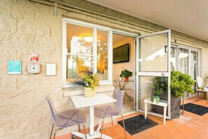 Comfort Apartment | Terrace/patio - 23 Studio Apartment in Mount Albert (Auckland)