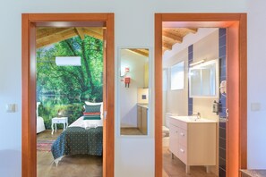 1 bedroom, free WiFi, bed sheets - Holiday Home 'Casa Da Maria Valtina' with Mountain View, Wi-Fi and Air Conditioning (Odemira)