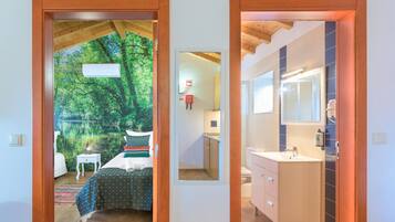 1 quarto, Wi-Fi de cortesia, roupa de cama