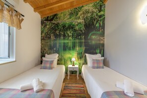 2 bedrooms, free WiFi, bed sheets