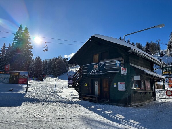 Esterni