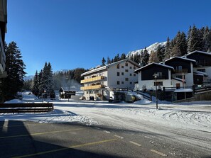 Esterni