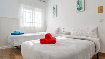 4 bedrooms, iron/ironing board, free WiFi, bed sheets