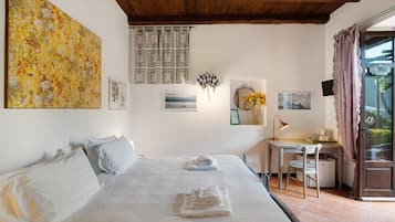 1 habitación, tabla de planchar con plancha, wifi gratis y ropa de cama