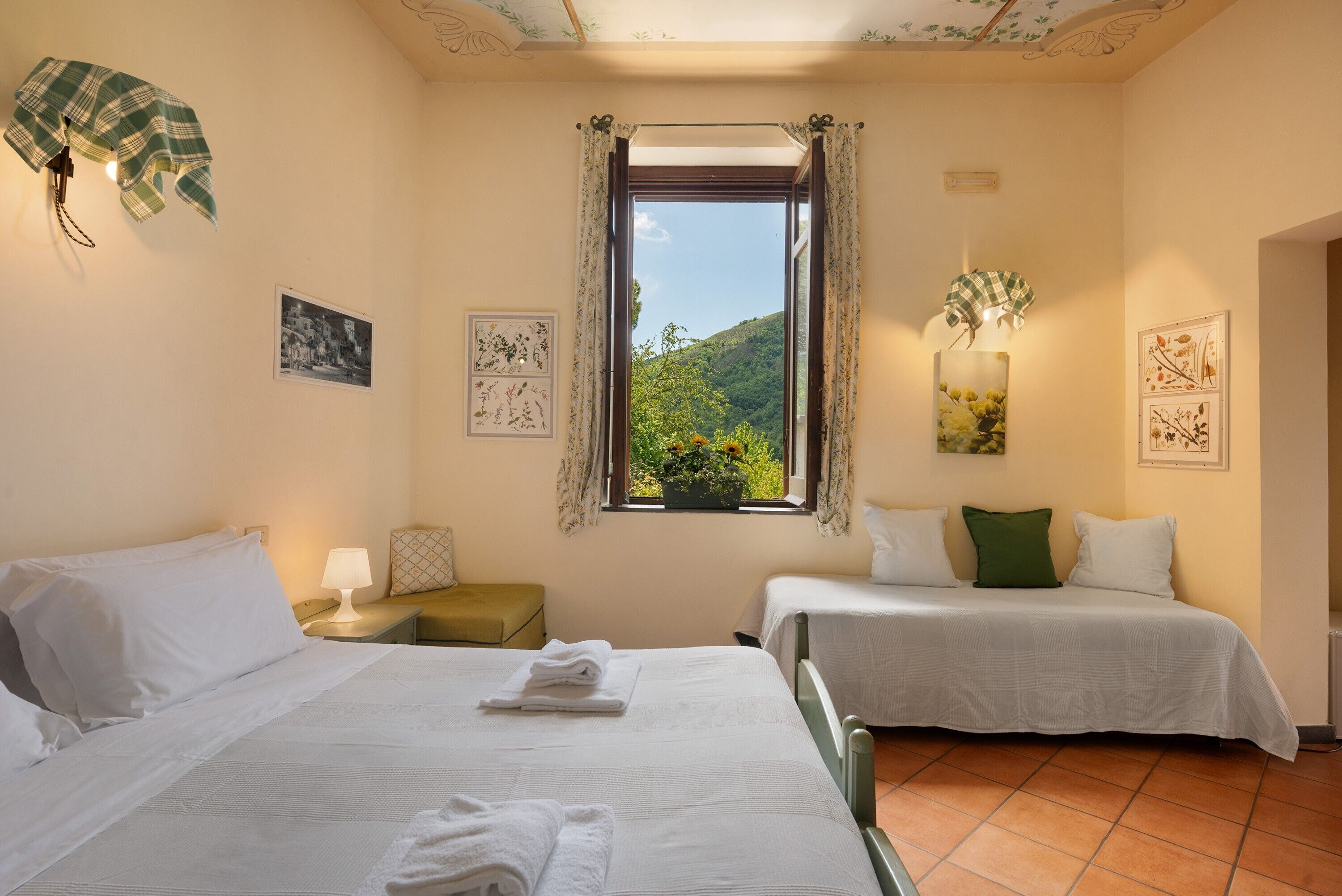 2 camere, ferro/asse da stiro, Wi-Fi gratuito, lenzuola