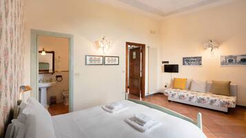 2 chambres, fer et planche Ă repasser, Wi-Fi gratuit, draps fournis