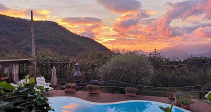 Farmhouse 'Camere Familiari' with Mountain View, Wi-Fi and Air Conditioning