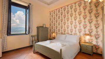 2 chambres, fer et planche Ă repasser, Wi-Fi gratuit, draps fournis