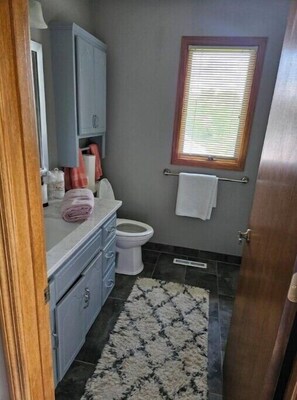 Handtücher, Seife, Toilettenpapier