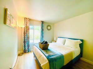 4 habitaciones, tabla de planchar con plancha, wifi y ropa de cama