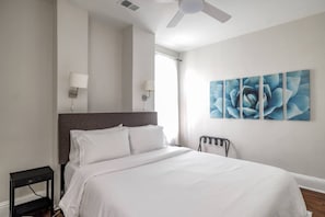 2 bedrooms, WiFi, bed sheets