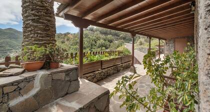 Ferienhaus 'Maria' mit Bergblick, privater Terrasse und WLAN - SilboHolidays