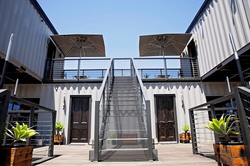 Unique Luxury Container House in Outback Australia including Meals