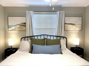 3 chambres, fer et planche à repasser, lit parapluie, Wi-Fi gratuit