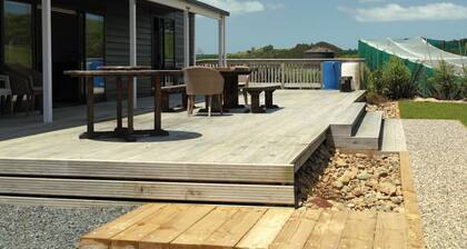 Farmstay getaway in a subtropical paradise - Cabin 1 of 2