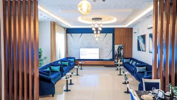 Luksushuvila, patio, näköala puutarhaan | Oleskelualue