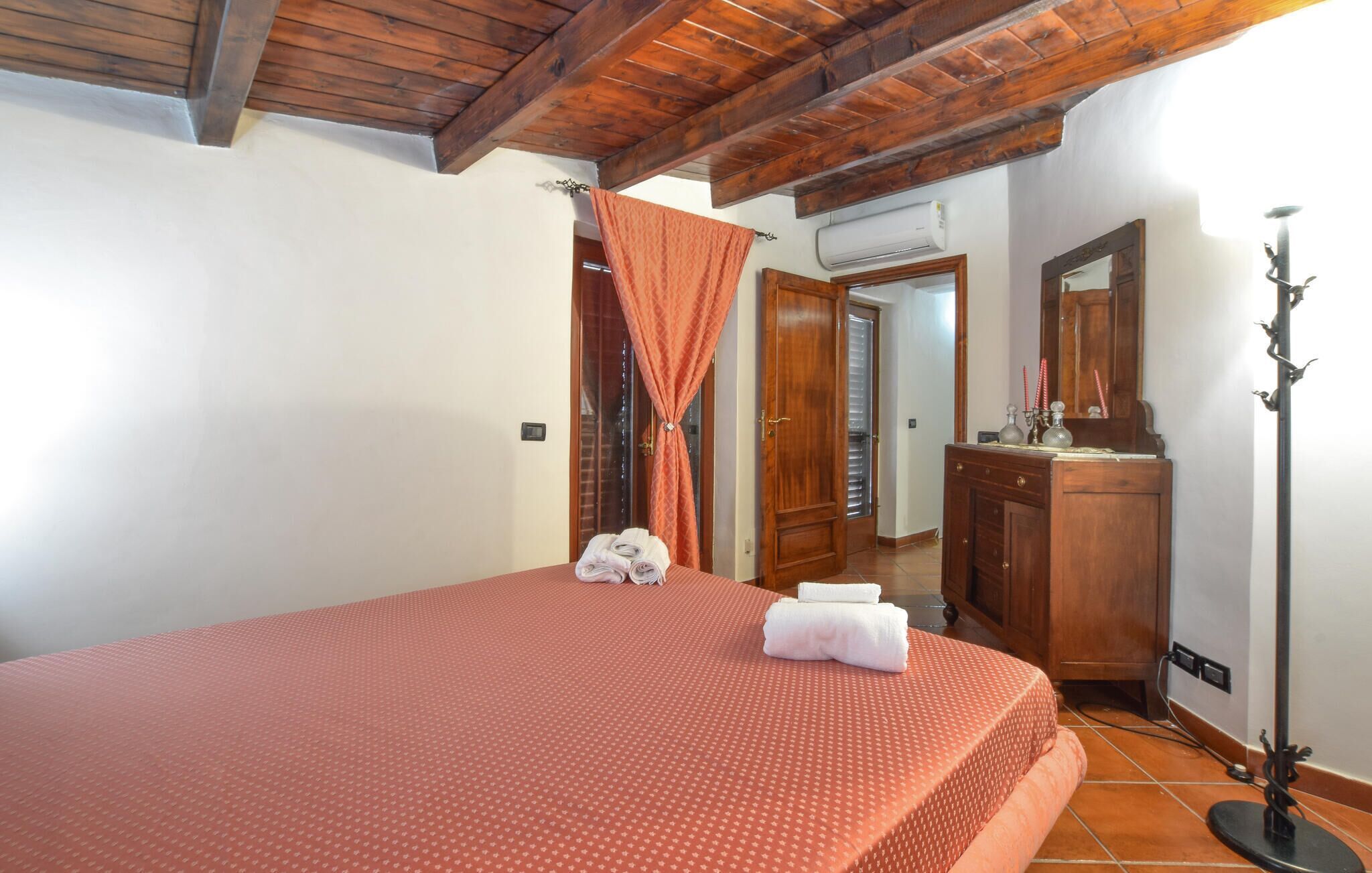 2 Schlafzimmer, Reisekinderbett, kostenloses WLAN