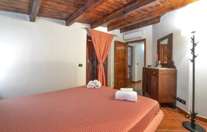 2 Schlafzimmer, Reisekinderbett, kostenloses WLAN