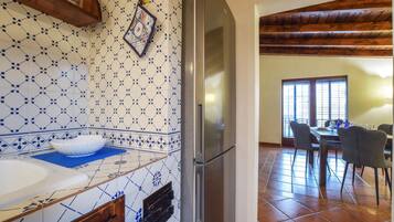 Kühlschrank, Herdplatte