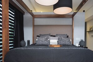 4 quartos, ferros/tábuas de passar roupa, Wi-Fi, roupa de cama