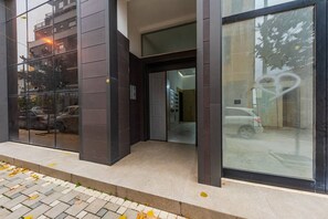 Exterior detail - The Teal Spot by PikHost (Tirana)