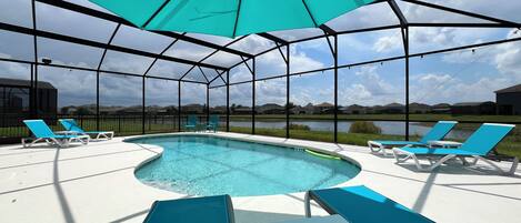 Piscine extérieure, piscine chauffée