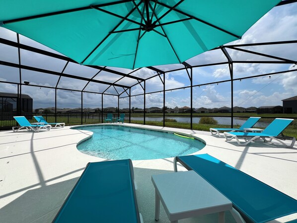 屋外プール、温水プール