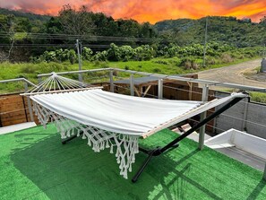 Terrace/patio - Comfy Hotel in Playa Jaco with Pool, Gym, Pickleball (Jaco Beach)