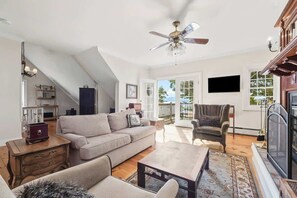 Immagine non classificata, 5 di 84, pulsante