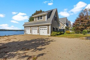 Exterior - Clamshell by the Sea (Gouldsboro)