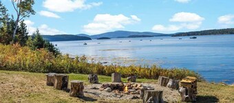 Clamshell by the Sea