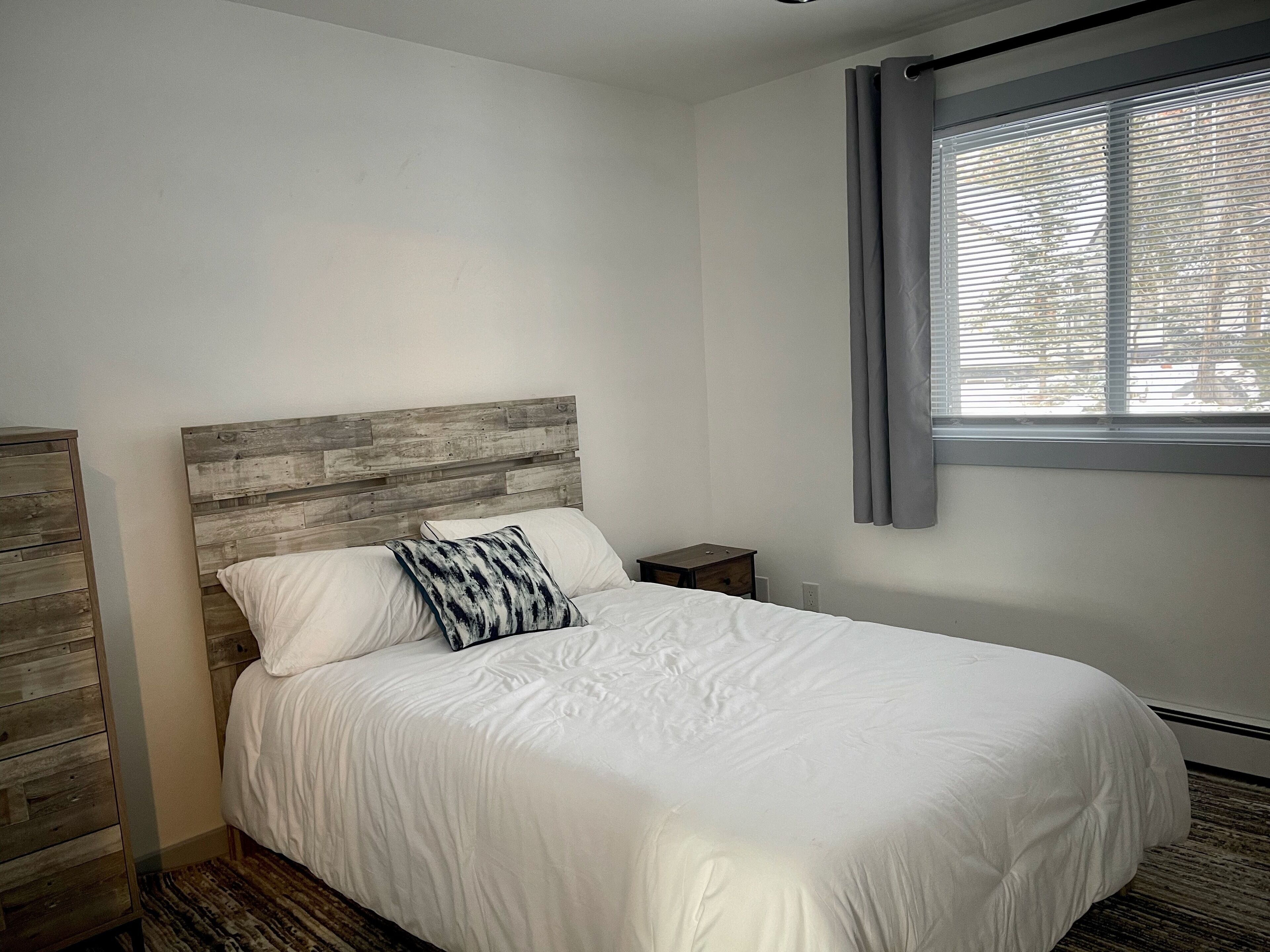 4 chambres, fer et planche à repasser, Wi-Fi, draps fournis