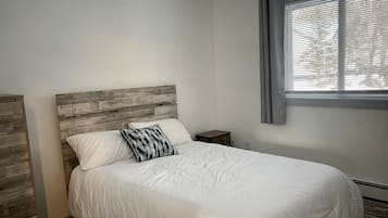 4 chambres, fer et planche à repasser, Wi-Fi, draps fournis