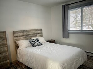 4 sovrum, strykjärn/strykbräda, wi-fi och sängkläder