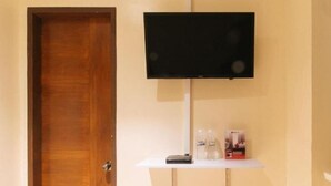 Room - RedDoorz @ Laiya Vivo Hotel Batangas (San Juan)