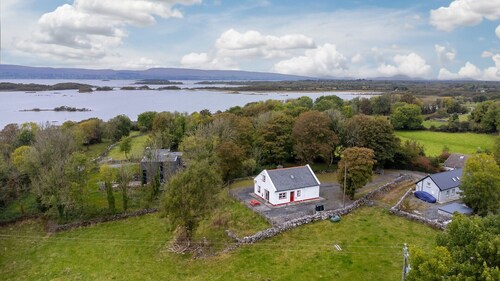 Lough Mask Fishing Cottage - For family or groups