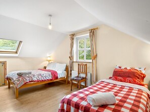 4 chambres, lit de bébé portatif, accÚs au Wi-Fi (inclus)