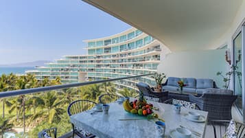 Departamento familiar, balcón, vista al océano | Balcón