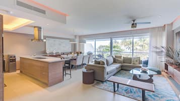 Superior Apartment, Balcony, Ocean View | Living area | Smart TV