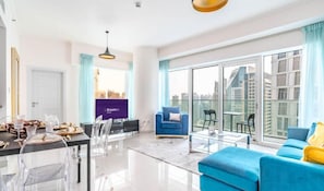 Standard Apartment, 3 Bedrooms (Apartment) | Living area