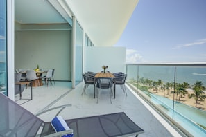 Departamento familiar, vista al océano | Balcón