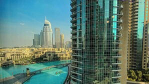 Exterior - Dream Inn - 1BR in Downtown with Fountain Views (Dubai)