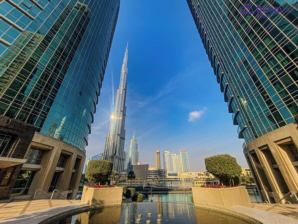 Exterior - Dream Inn - 1BR in Downtown with Fountain Views (Dubai)