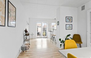 Interior - Gorgeous home in Rudkøbing with WiFi (Rudkøbing)