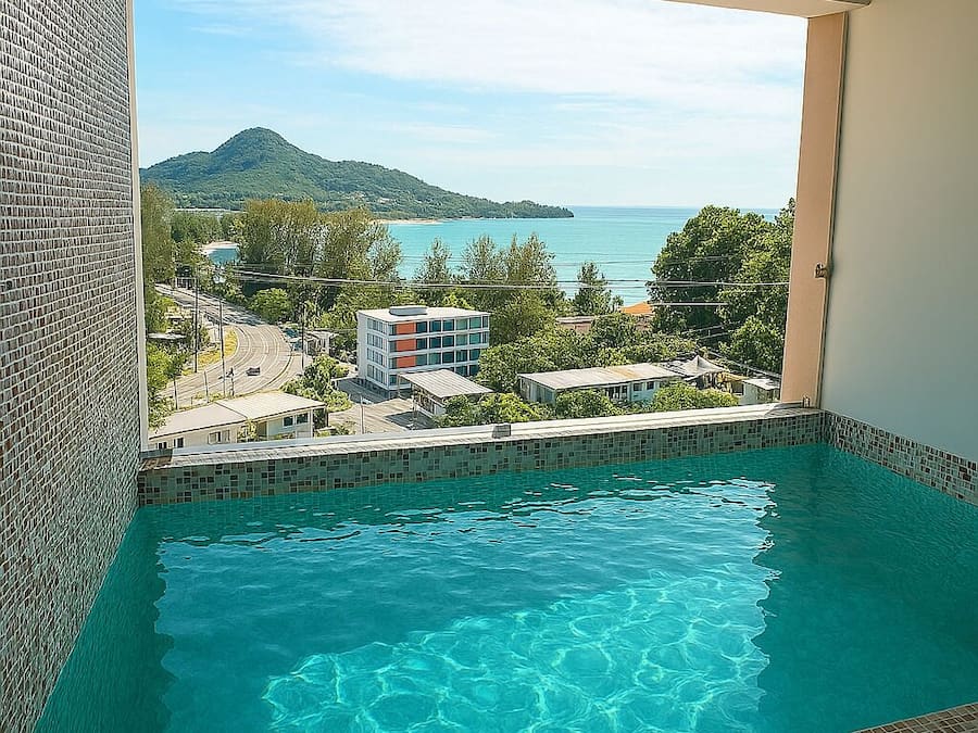 Deluxe Suite, 1 King Bed, Ocean View | Beach/ocean view