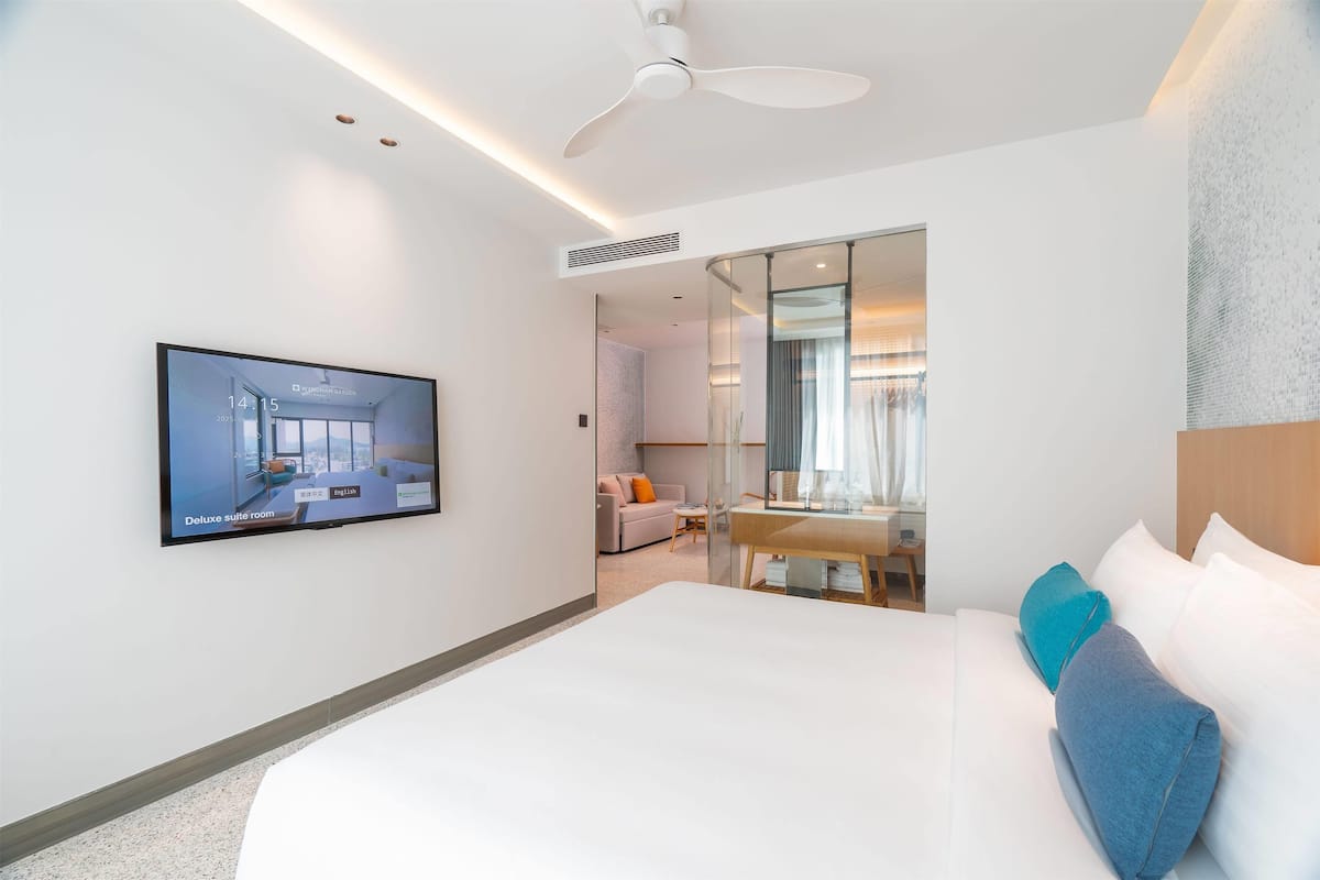 Suite, 1 King Bed with Sofa bed | In-room safe, iron/ironing board, bed sheets