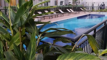 Piscine extérieure, piscine chauffée