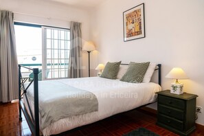 2 makuuhuonetta, silitysrauta/-lauta, ilmainen Wi-Fi, vuodevaatteet